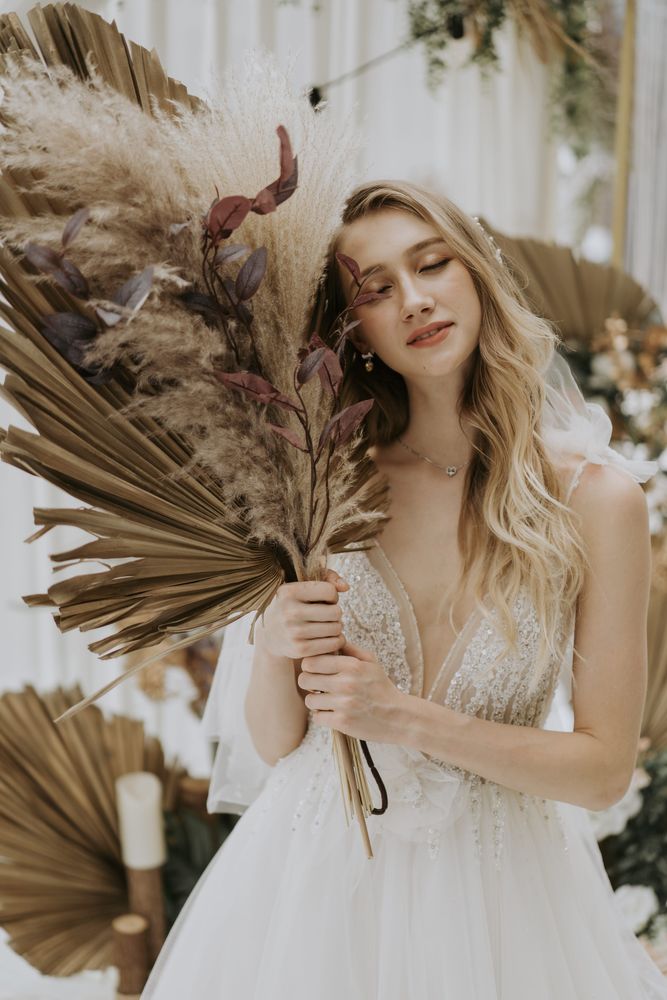 Neville gown, photo 1 of 4